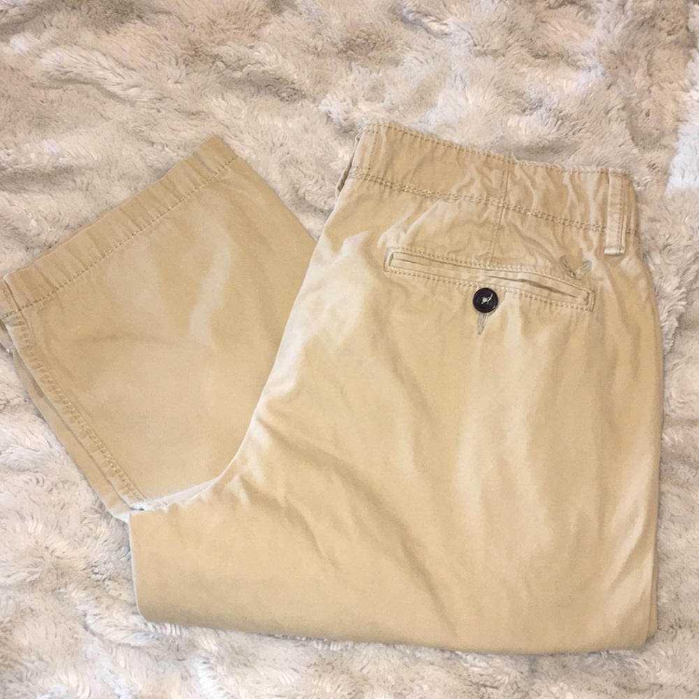 American Eagle Men’s khaki pants